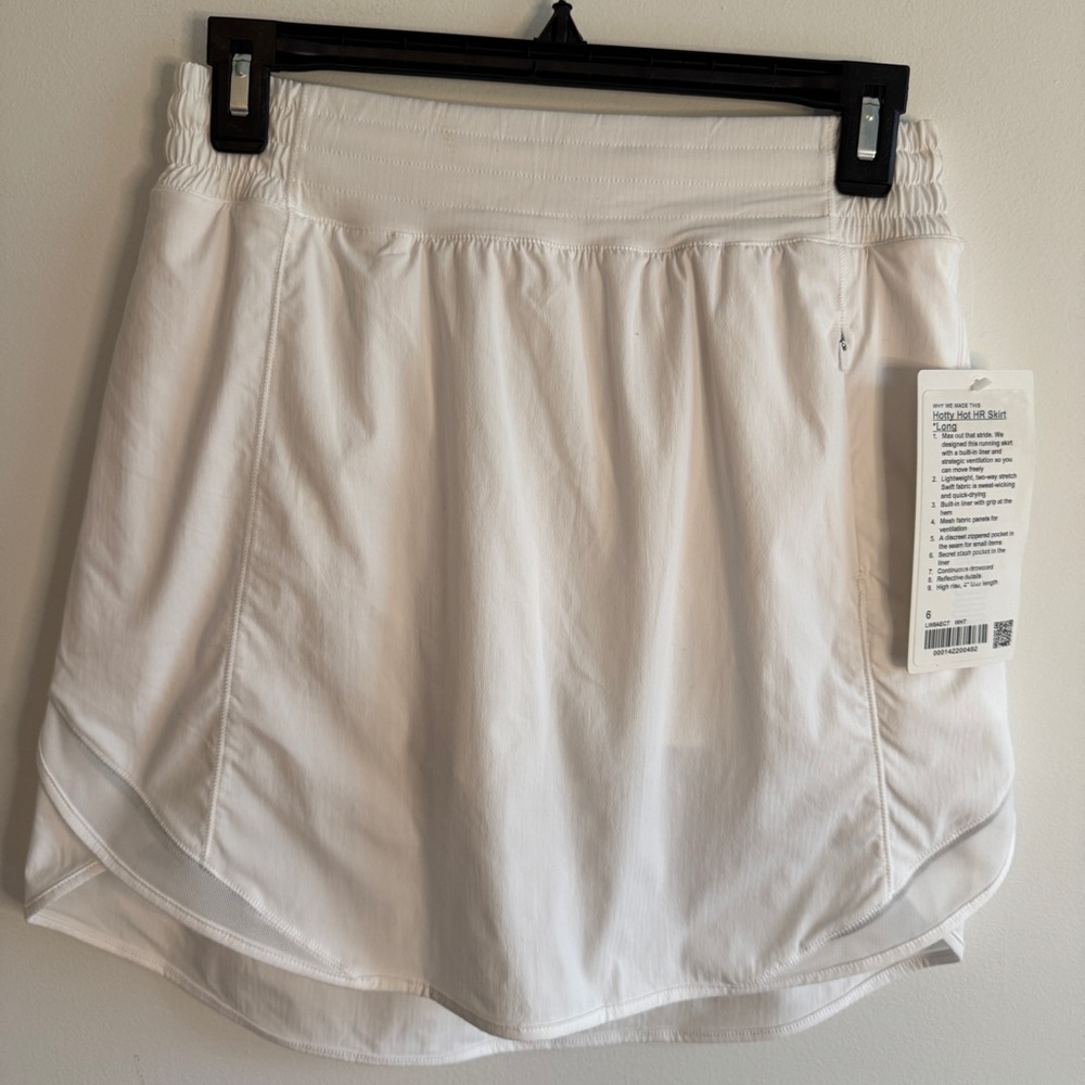 Lululemon Women’s Hotty Hot Skirt Long White Size 6 NWT Running Tennis